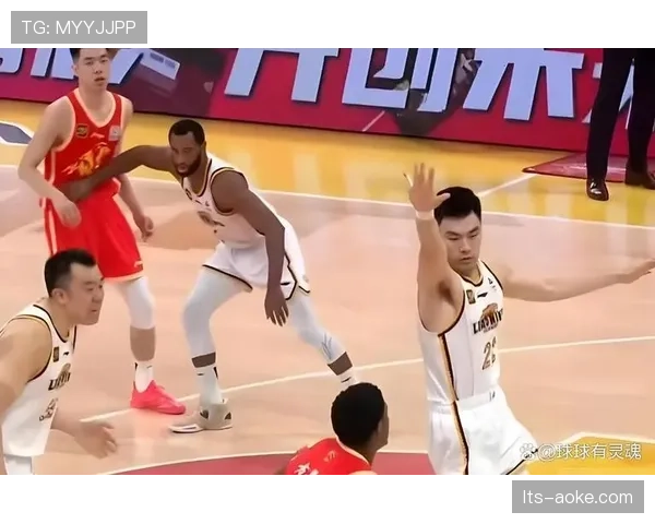 CBA总决赛G2上演冲突，两名球员被驱逐，联盟将进行追加处罚评估